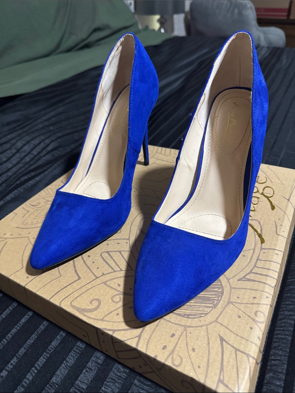 Women's Pointed Toe Stiletto Pumps in Royal Blue